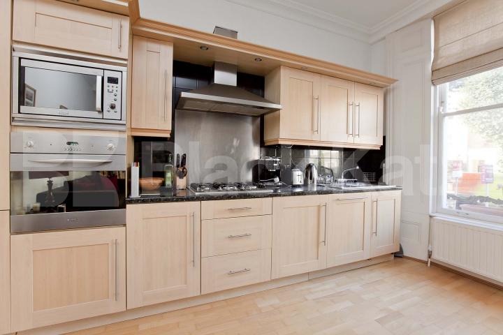 			New Instruction, 2 Bedroom, 1 bath, 1 reception Flat			 Mildmay Park, Newington Green